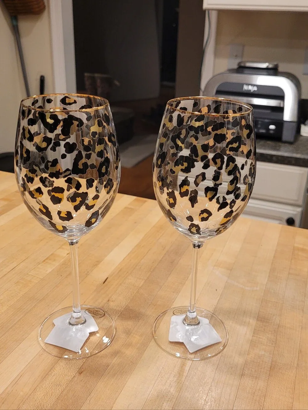 NEW Gourmet Everyday Leopard Print Wine Glass Set – Gold & Black Pattern